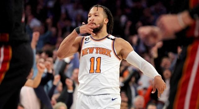 篮网惊艳全场，米切尔助攻爆棚，全明星入选逆转取胜！